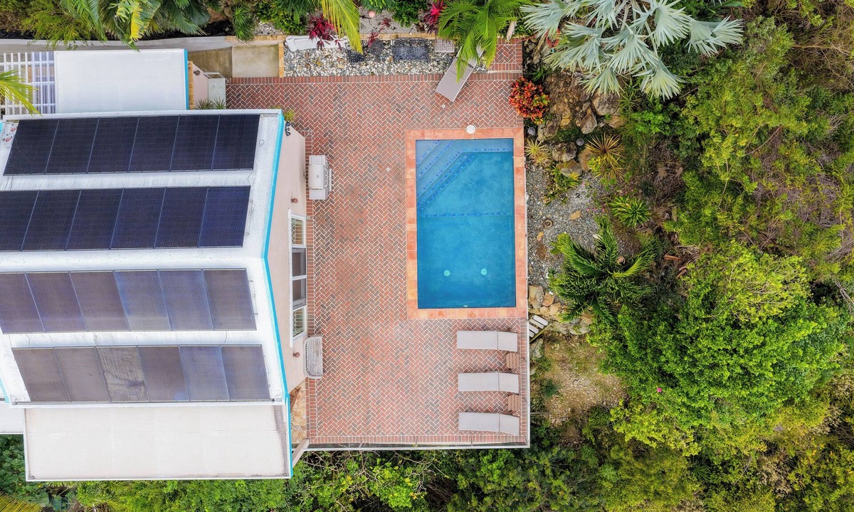 Estate Carolina House | ★ Harbor Master ★ Solar/Battery, Family Friendly, Private Salt Pool & Sunrises