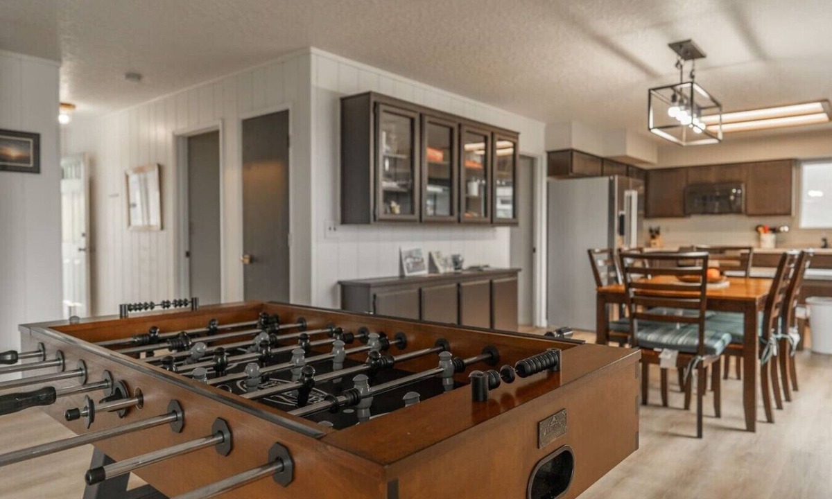 Crescent City Apartment | Harbor View Flat (Apt 3)