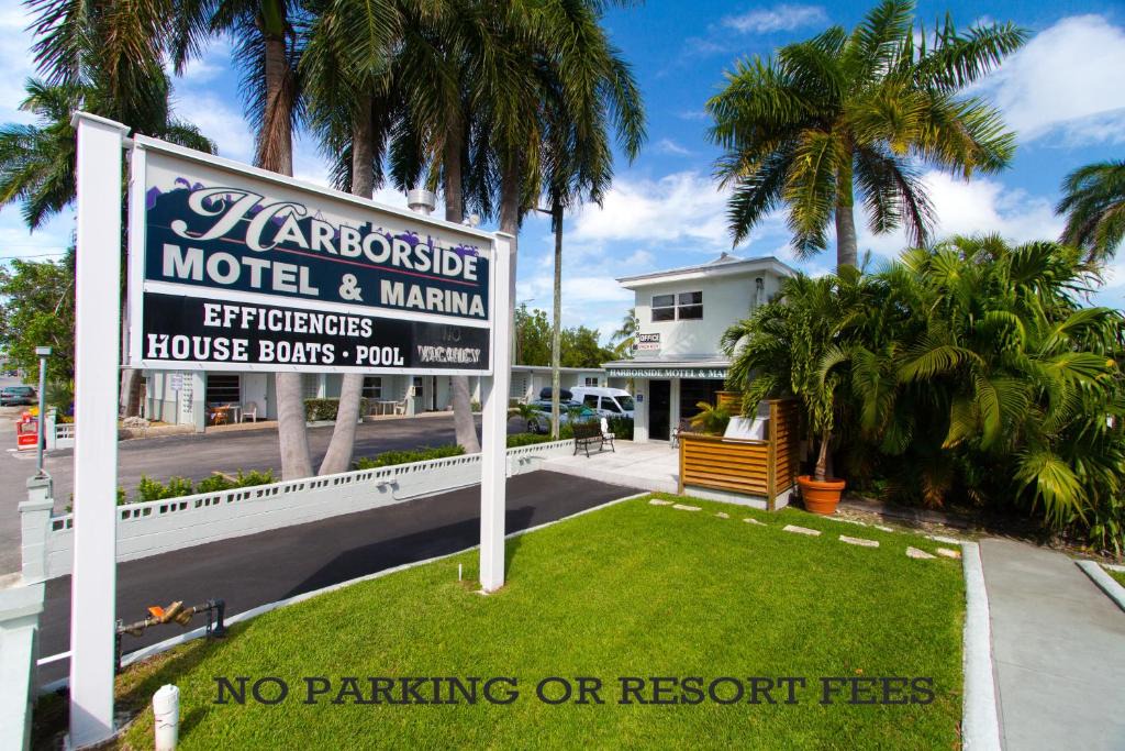 Meadows Hotel | Harborside Motel & Marina