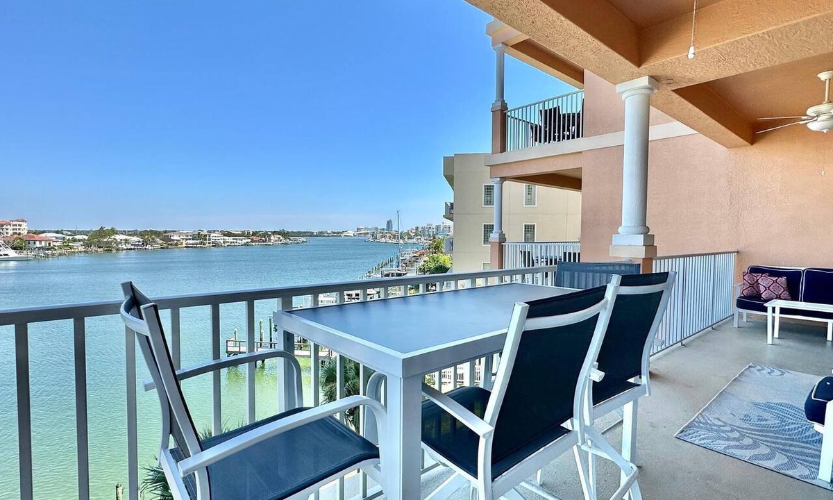 Clearwater Beach Condo | Harborview Grande 406 - Beautiful Waterfront View - BOAT SLIP!