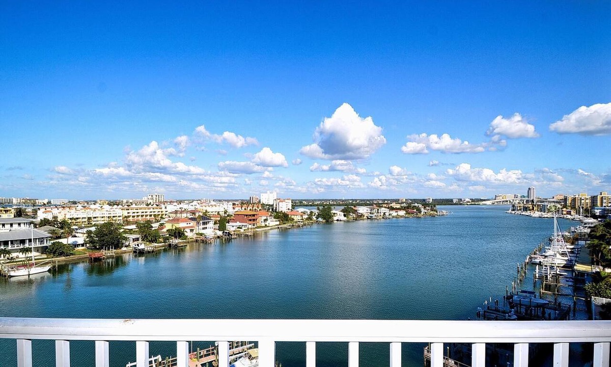 Clearwater Beach Condo | Harborview Grande 705 Bay Front Condo