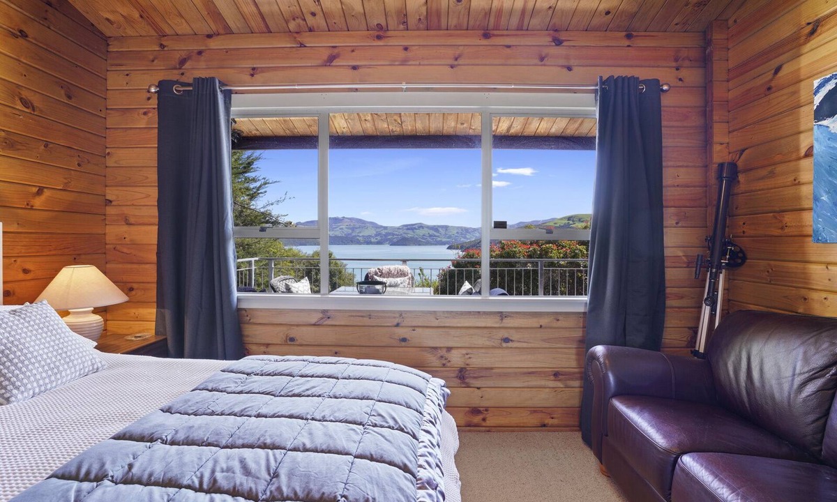 Akaroa House | Harbour Panorama - Akaroa Holiday Home