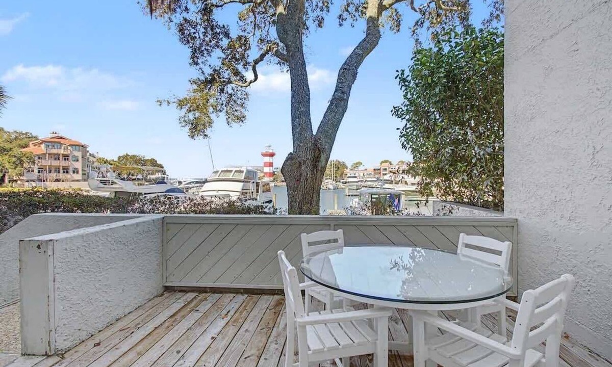 Harbour Town Condo | Harbourfront Condo in Harbour Town