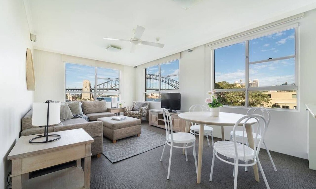 McMahons Point Apartment | Harbourside 32