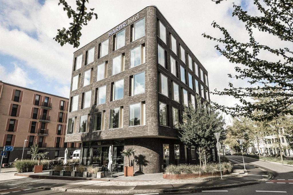 Petershausen-West Hotel | HARBR Hotel Konstanz, a member of Radisson Individuals