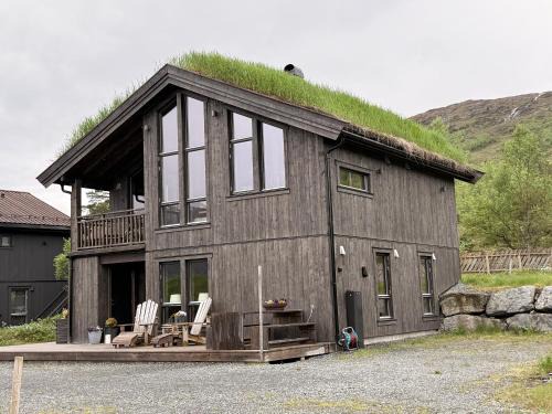 Hornindal House | Harevadet 217