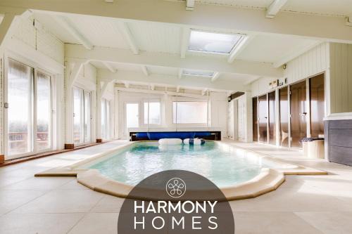 Saint-Amarin Ski Chalet | Harmony Homes Saint-Amarin - Indoor Pool Sauna & Spa
