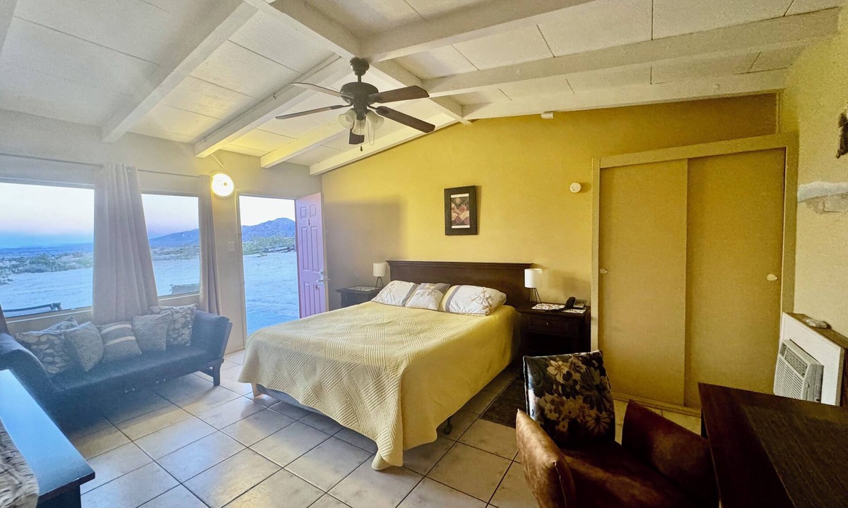 Twentynine Palms Hotel | Harmony Motel