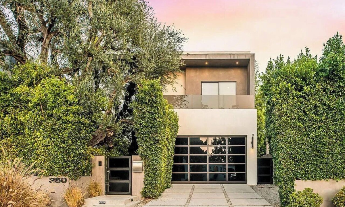 Beverly Grove House | Harper - Unparalleled Luxury Living in a Contemporary Modern Villa