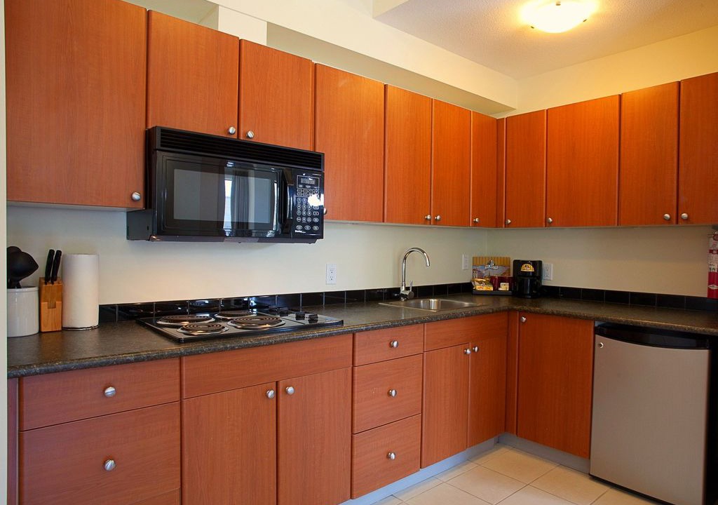 Harrison Hot Springs Apartment | Harrison Hot Springs Harrison Beach Hotel Executive Suite