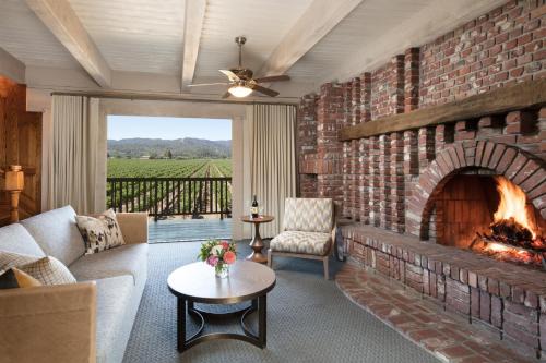St. Helena Hotel | Harvest Inn