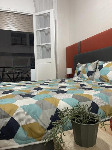 Quartier Hassan Apartment | Hassan Centre Studio-No Elevator-Wi-Fi &-Smart TV -CAN 2025