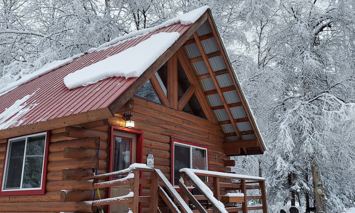 Fishhook Cabin | Hatcher Pass Cabins