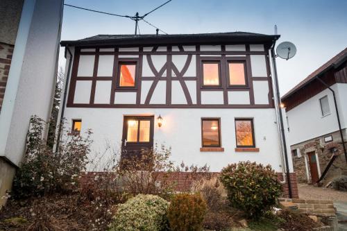 Pohl House | Haus Innerdorf gemütliches Ferienhaus im Taunus