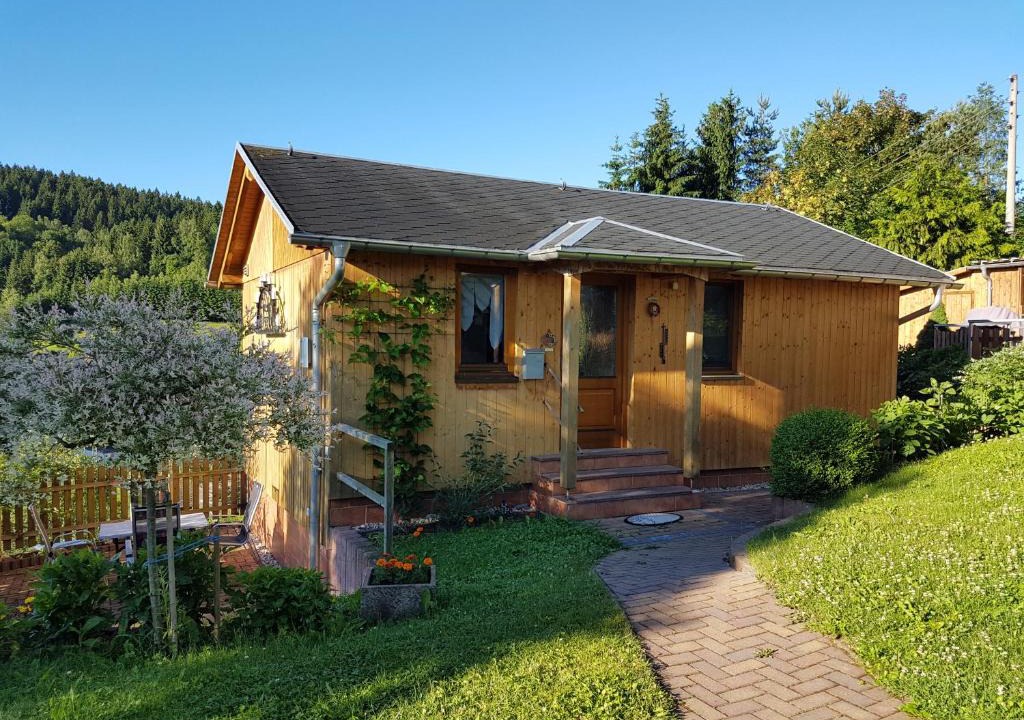 Stutzengrun House | Haus Talsperreneck