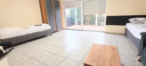 Ruesselsheim Apartment | Haus15T