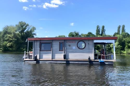 Toplitz Boat Rental | Havel-Hausboot "Nautik Hus"