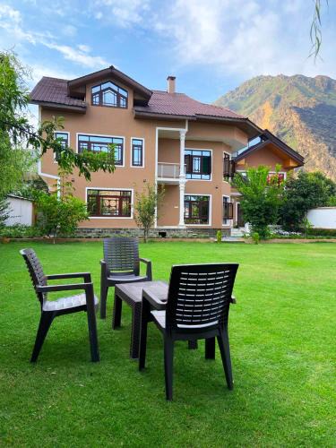Brein House | Haven Retreat