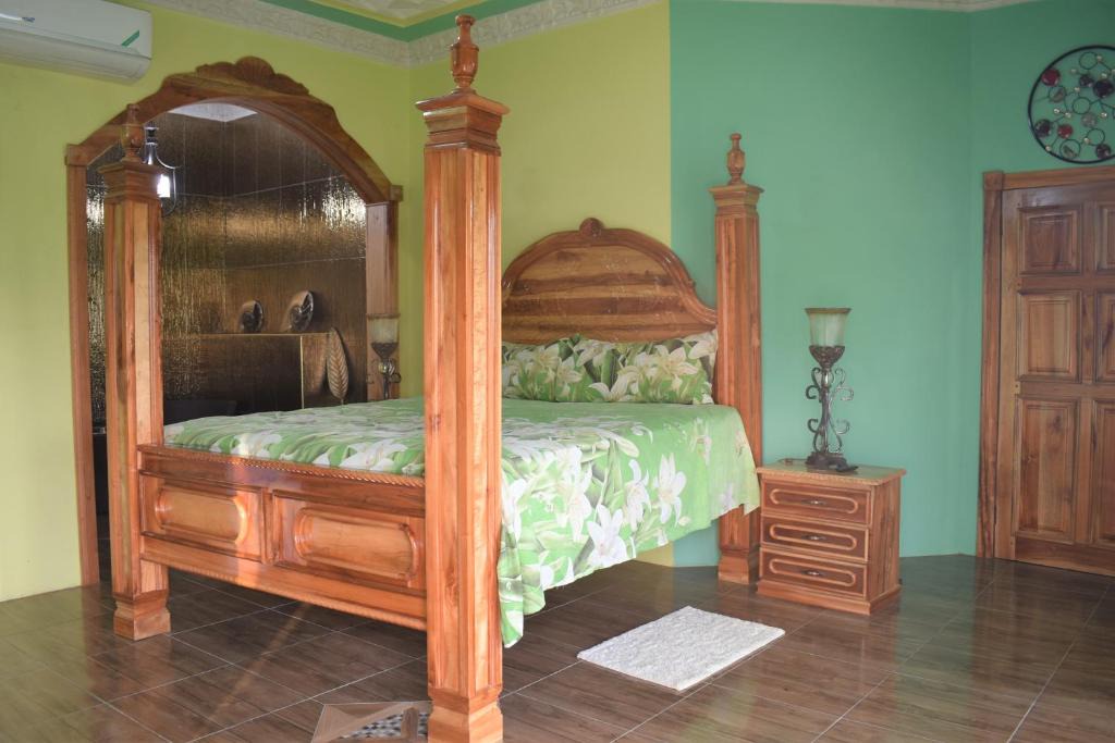 Belmont House | Haven View Villa & Spa