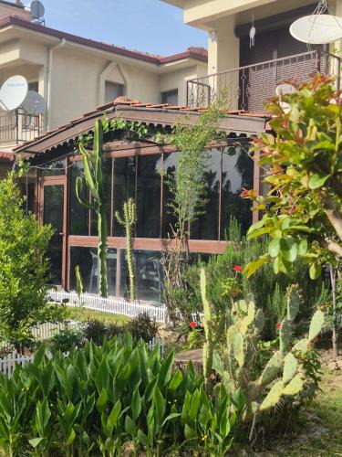 Evrenseki Apartment | Havuzlu Bahçeli Müstakil Villa