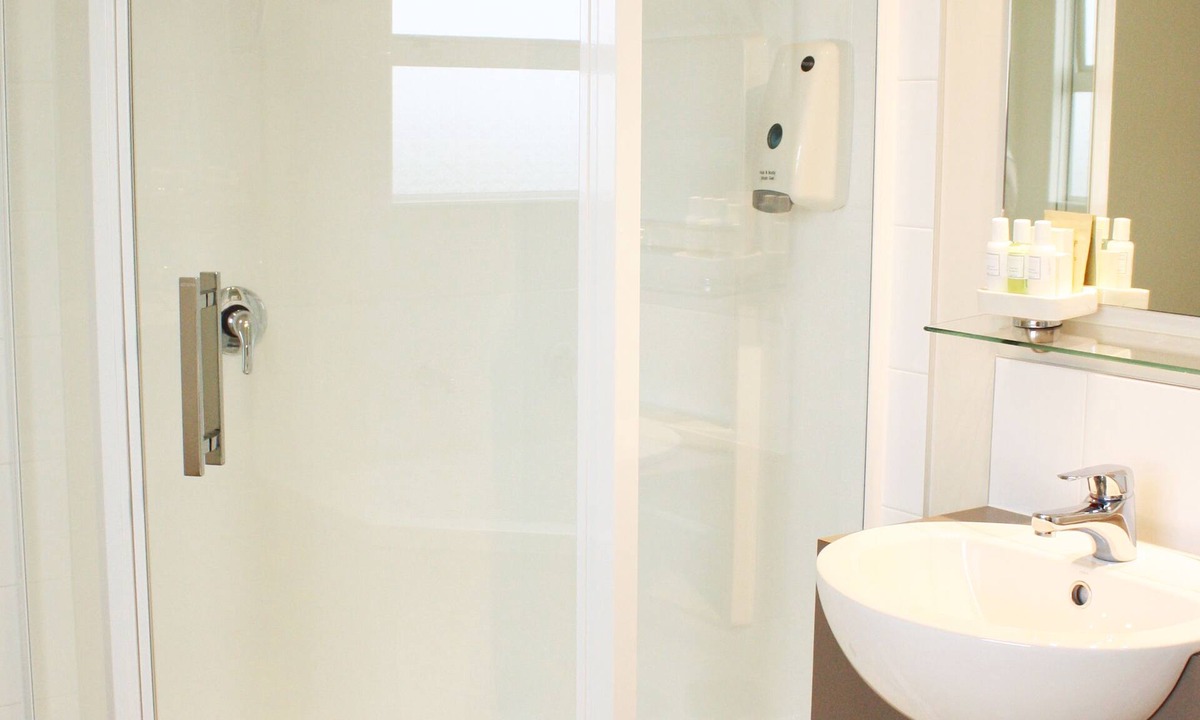 Hawera Hotel | Hawera Central Motor Lodge