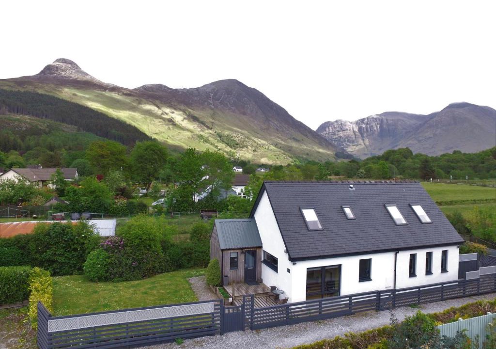 Glencoe House | Hawthorn Cottage