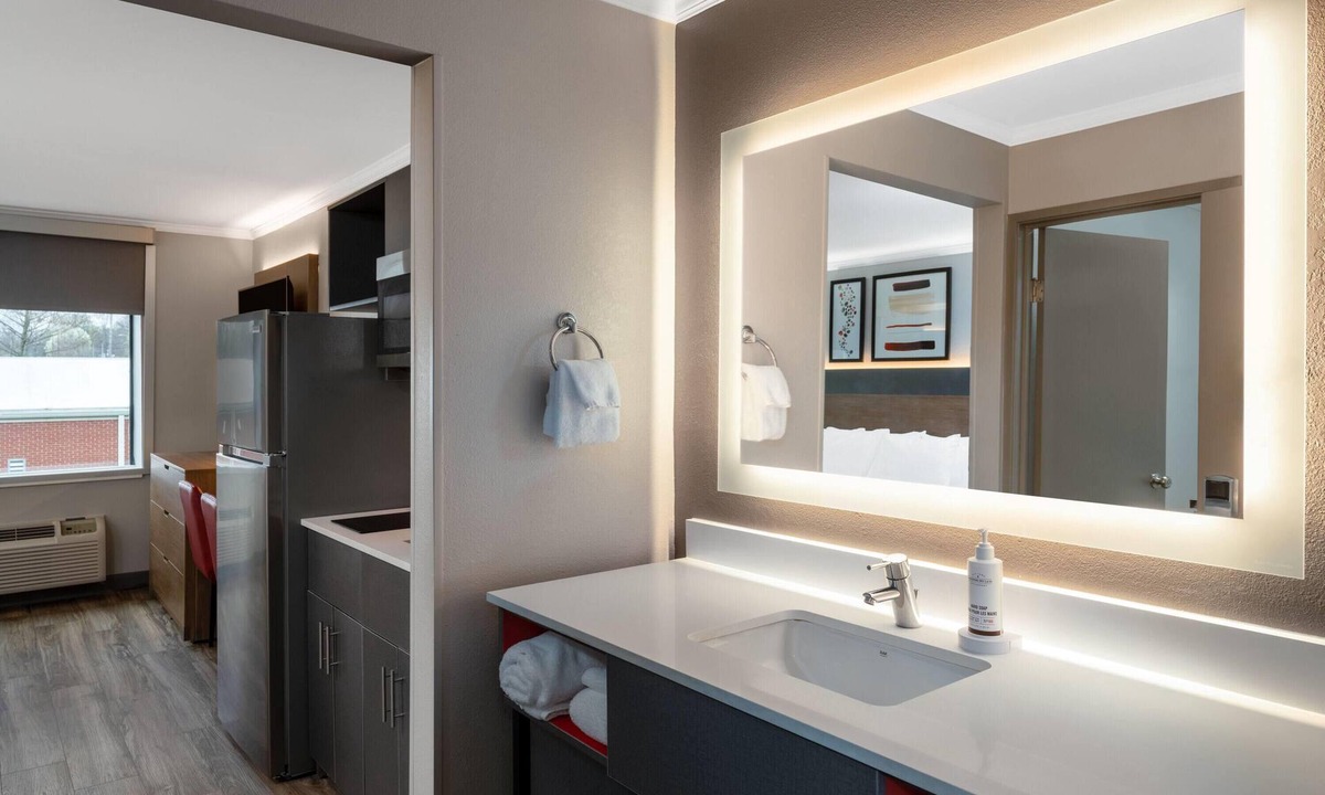 Jackson Hotel | Hawthorn Extended Stay by Wyndham Jackson