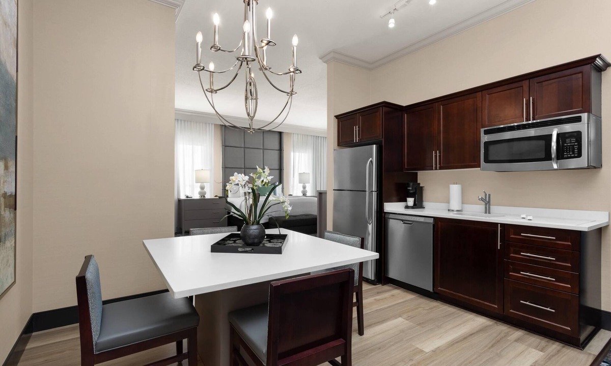 Palm Beach - West Palm Beach Hotel | Hawthorn Extended Stay by Wyndham West Palm Beach Airport
