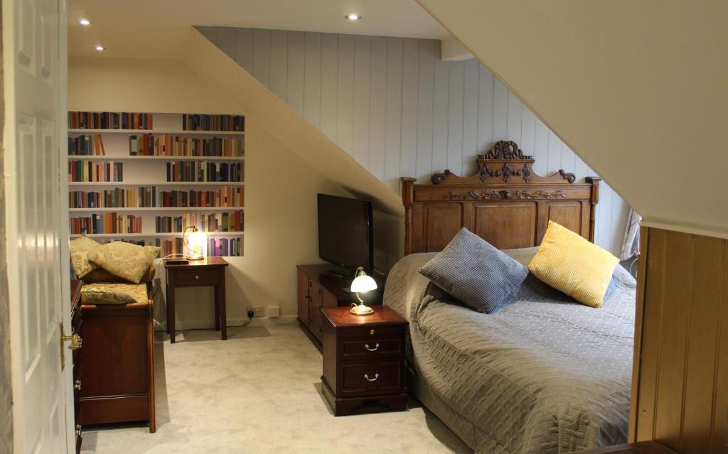 Glastonbury House | Haydn House