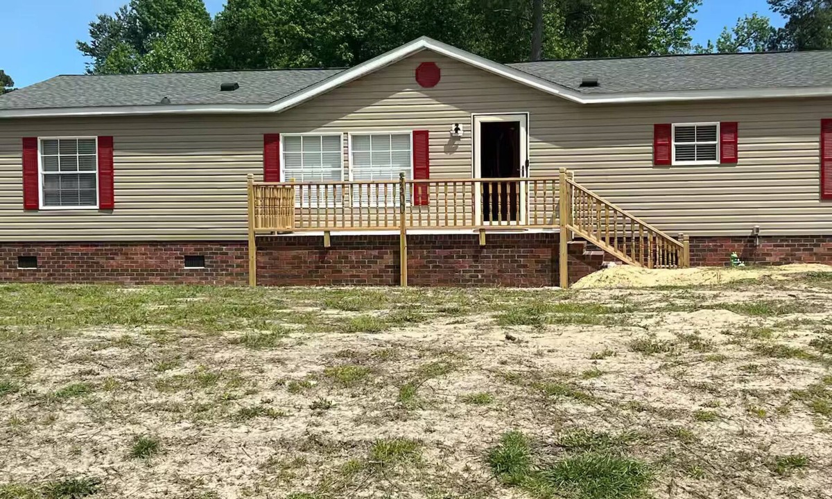 Wrightsboro House | Hayne Hallow, Entire home in Castle Hayne, North Carolina
