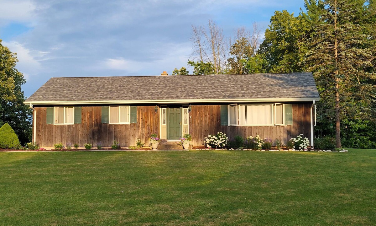 Sheboygan Falls House | HD Acres - Rustic Retreat near Road America and Kohler Golf
