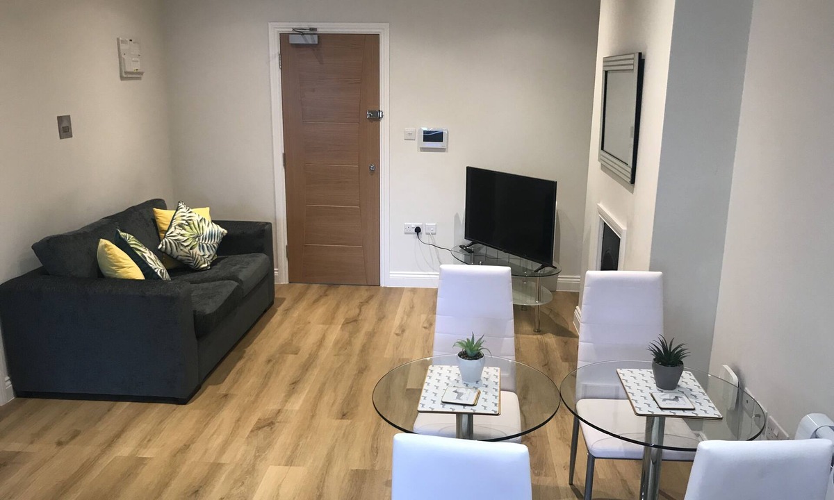 Henley Apartment | Heart Of Henley 1 Bed Luxurious Apartment. Ascot Suite