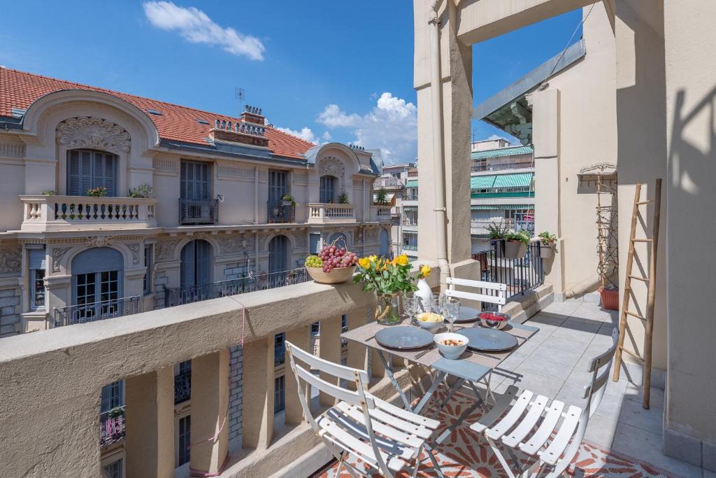 Vernier Apartment | Heart of Nice, Authentic Niçois charm, terrace