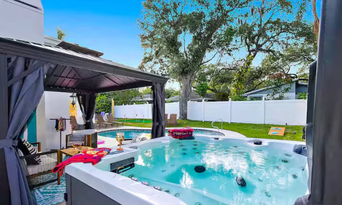 Clearwater House | Heated Pool Beach House Hot Tub, Fire Pit, Games