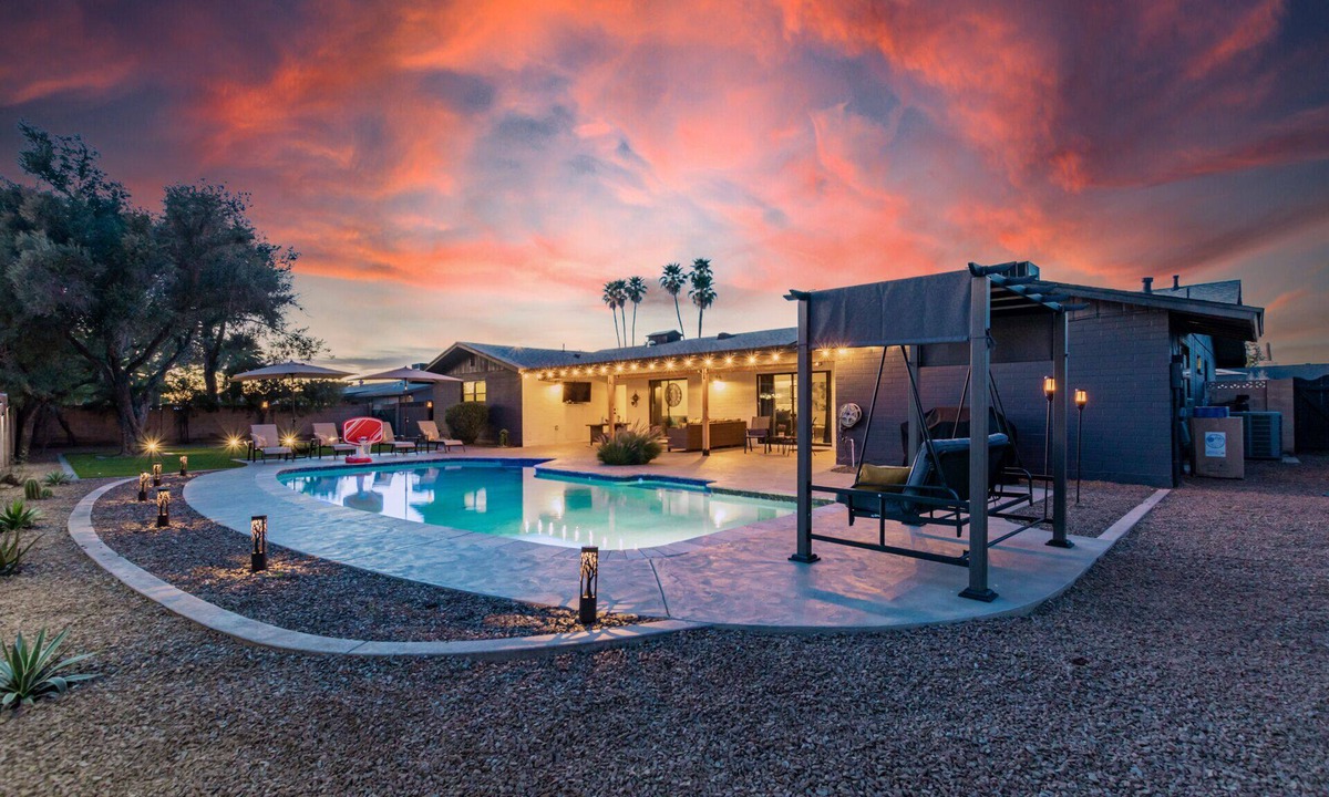 Mesa House | Heated Pool, Grassy Yard! Sleeps 12!