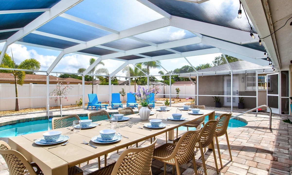 Bradenton House | Heated Pool Haven! Fun Games! Near IMG & AMI!