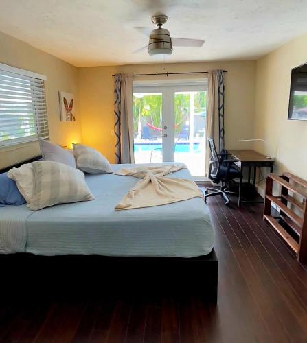 Cutler Bay Villa | Heated Pool Private Duplex House, BBQ, Parking, WiFi