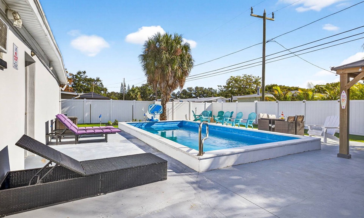 Walsingham House | Heated Pool, Putting Green, Pac-Man Near Beach