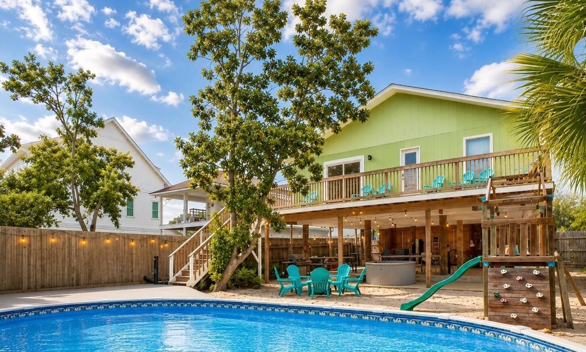 Crystal Beach House | Heated Pool/Spa, 4min Walk To Beach - Zula Beach