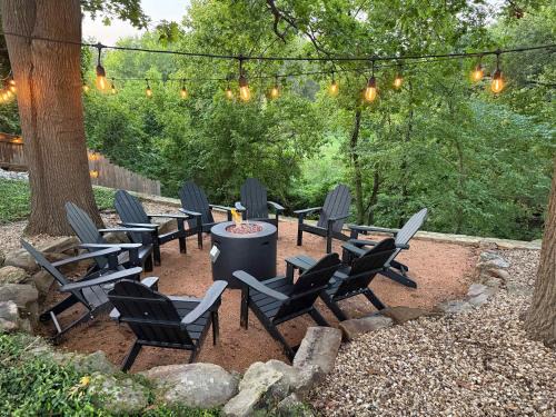 Rockwall House | Heated Pool & Spa Mini Golf Bowling Game Room perfect for family