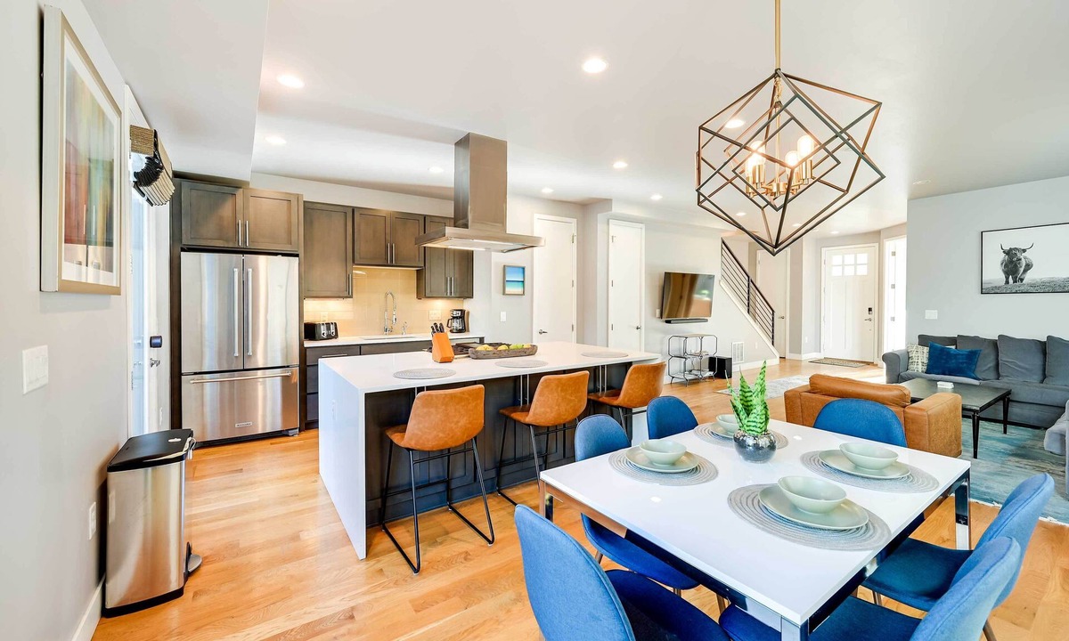 Englewood House | Heated Rooftop Deck & Mtn Views: Denver Retreat