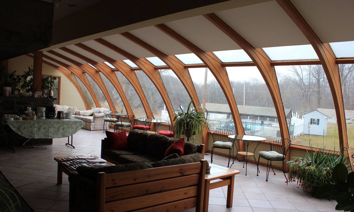 Brewster Hotel | Heidi's Inn