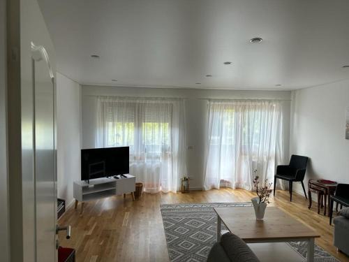 Altperlach Apartment | Helle 90 m2 Duplexwohnung ruhig & lichtdurchflutet in München