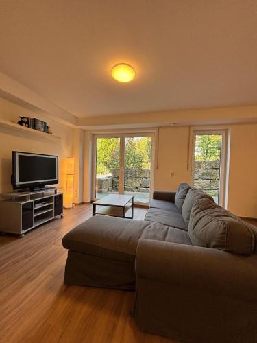 Obernbreit Apartment | Helle Ferienwohnung - Studio - mit Terrasse und Parkplatz nahe an den Weinbergen