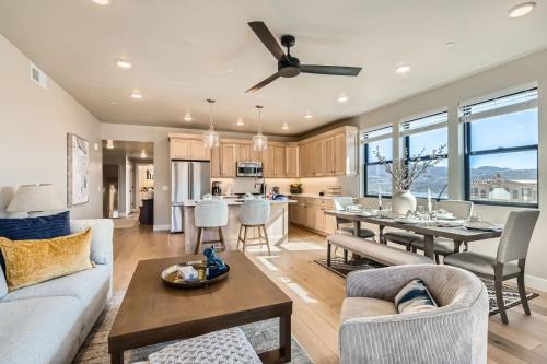 Park City House | Helling 203