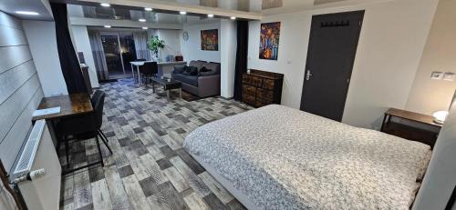 Paroisse Saint-Augustin-de-Chaux Apartment | hello dole