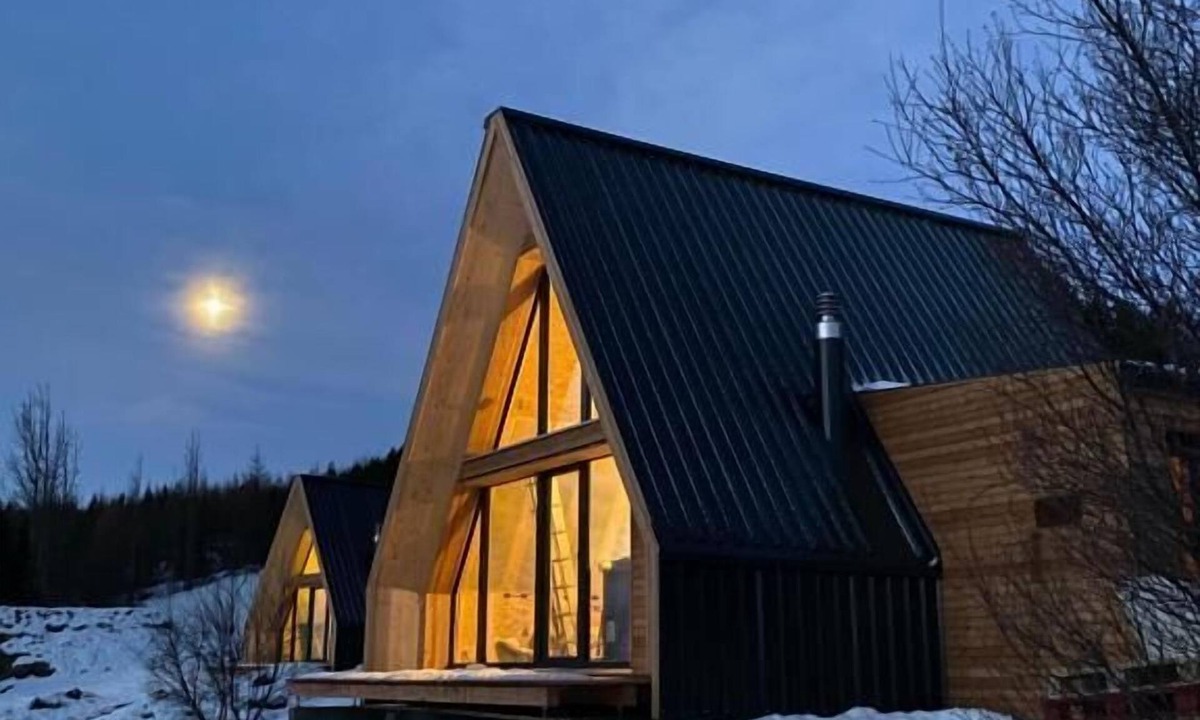 Hallormsstadur Ski Chalet | Hengifosslodge Tiny Houses