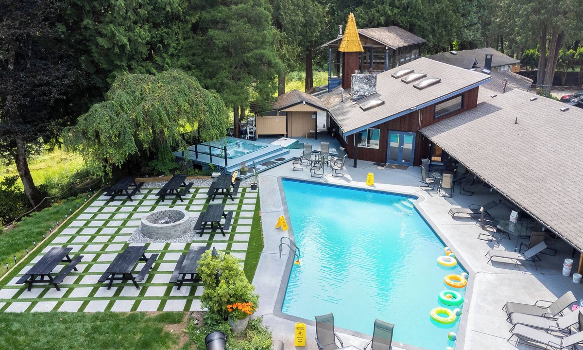 Langley Other | Herb Haven Farm - Family Reunion Paradise - Pool, Sauna, 10 Acres & 24 Guests