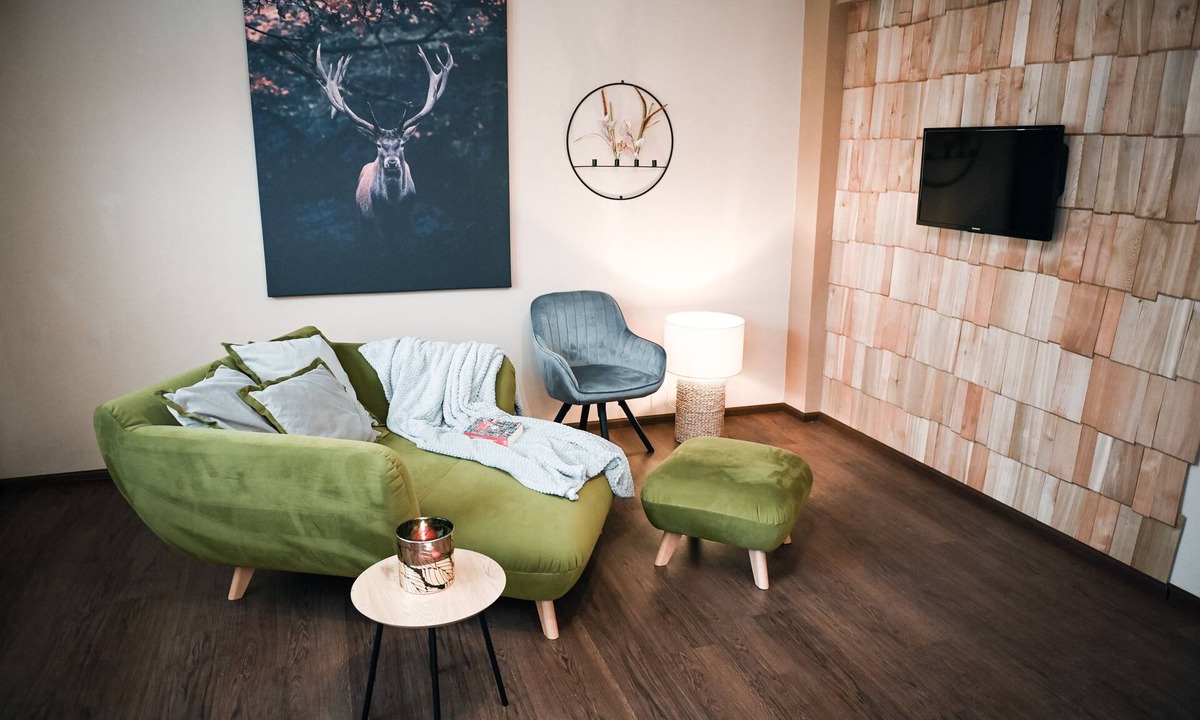 Bleiwasche Apartment | "Herbst" Vacation Rental at Villa Waldrand | Luxury Bathroom and Large Garden | Right on the Edge of the Forest