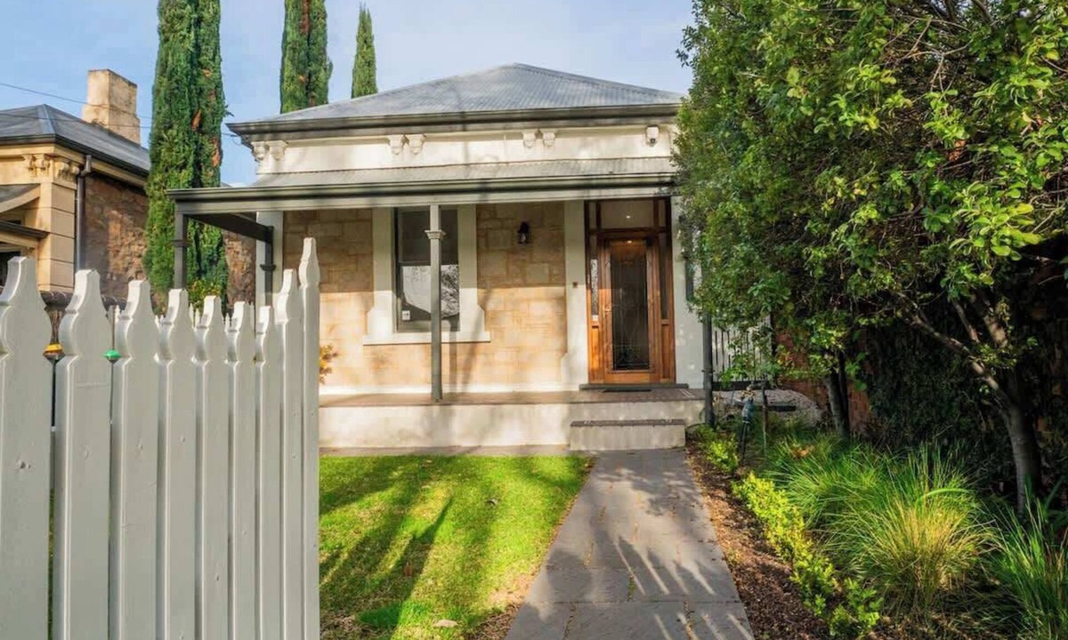 St Peters House | Heritage Elegance Close to CBD